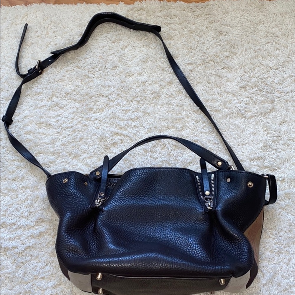 Burberry soft leather purse